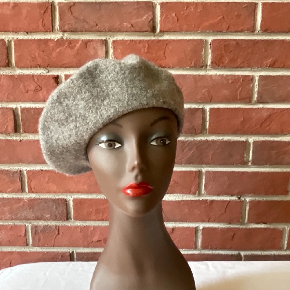 •14th & Union Grey Wool Beret Unisex O/S NWOT